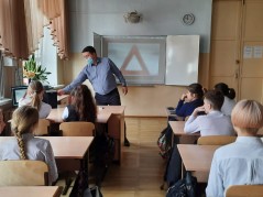 В образовательных организациях проводятся  дополнительные занятия по безопасности